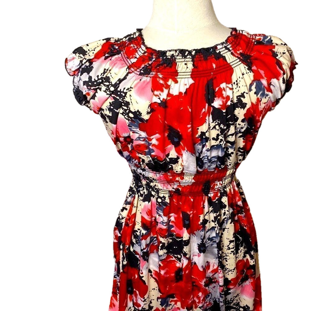 🌷 Impress🌷 Long Red, White, & Black Floral Print Maxi Dress - Picture 16 of 16